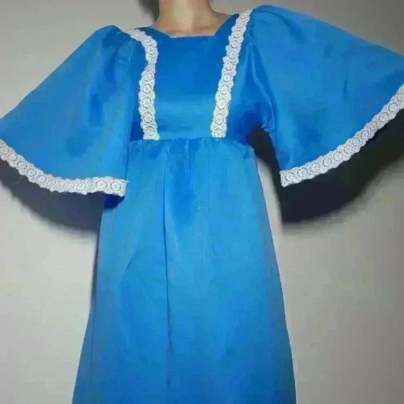 Vintage 70s bright blue babydoll maxi dress with big sleeves & lace ✦ Handmade ✦ - Picture 2 of 16